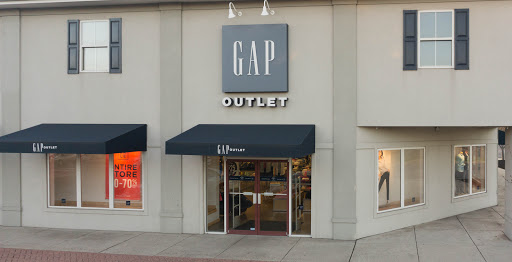 Gap Outlet, 1863 Gettysburg Village Dr, Gettysburg, PA 17325, USA, 