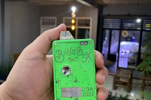 CDM Vape Store image