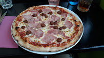 Pizza du Restaurant Le Sans Souci à Bénodet - n°10