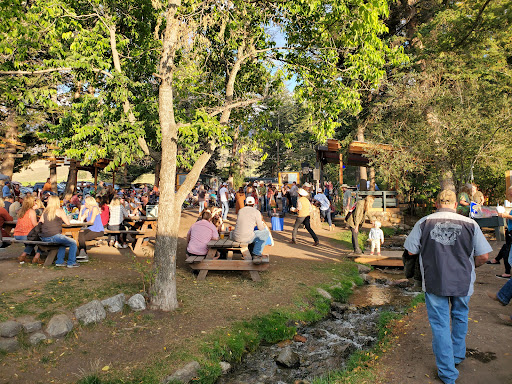 Lodge «Pine Creek Lodge», reviews and photos, 2496 E River Rd, Livingston, MT 59047, USA