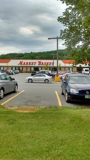 Grocery Store «Market Basket», reviews and photos, 345 Washington St, Claremont, NH 03743, USA