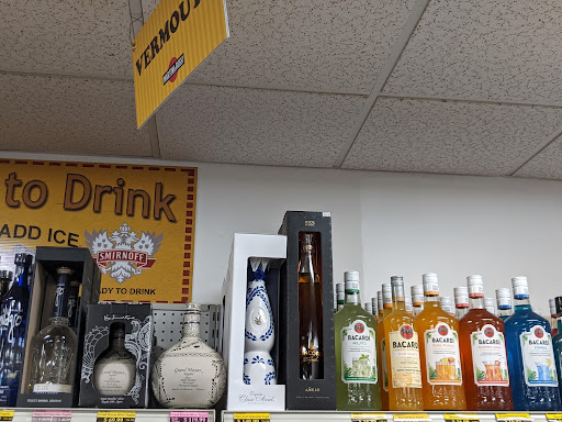 Liquor Store «Tiverton Liquor Store», reviews and photos, 65 Main Rd, Tiverton, RI 02878, USA