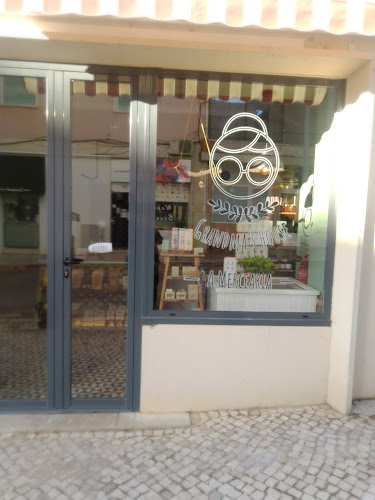 R. Lourenço Pires de Távora 1 A, 2800-157 Almada