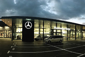 Mercedes-Benz Automobil AG, Nutzfahrzeug-Zentrum Schlieren
