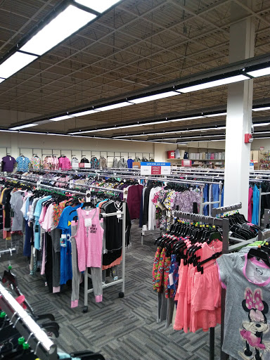 Clothing Store «Burlington Coat Factory», reviews and photos, 940 Silver Ln, East Hartford, CT 06118, USA