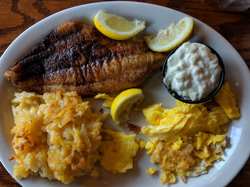 American Restaurant «Cracker Barrel Old Country Store», reviews and photos, 5706 Northridge Dr, Gurnee, IL 60031, USA