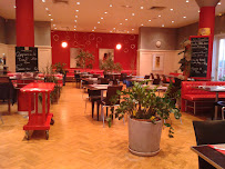 Atmosphère du Restaurant La Nouvelle brasserie Runser à Village-Neuf - n°11