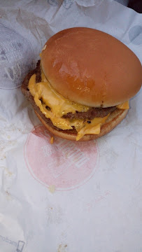 Cheeseburger du Restauration rapide McDonald's SOISSONS - n°5