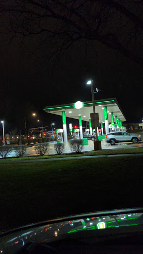 Gas Station «BP - The Pride», reviews and photos, 200 N Randall Rd, Batavia, IL 60510, USA