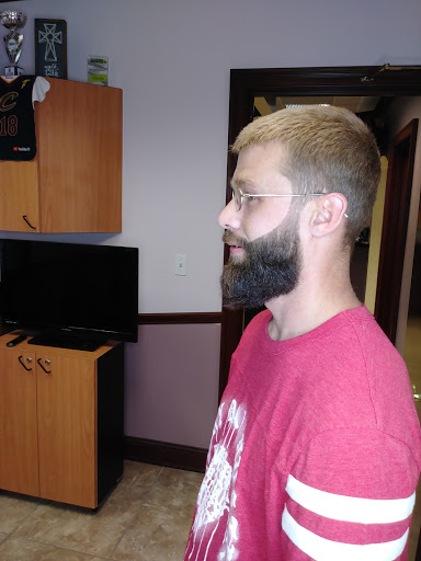 Beauty Salon «Esbi Intl Salon», reviews and photos, 4193 Center Rd, Brunswick, OH 44212, USA