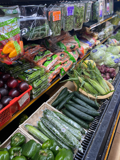 Gourmet Grocery Store «Garden Gourmet Market», reviews and photos, 1130 N Ashland Ave, Chicago, IL 60622, USA