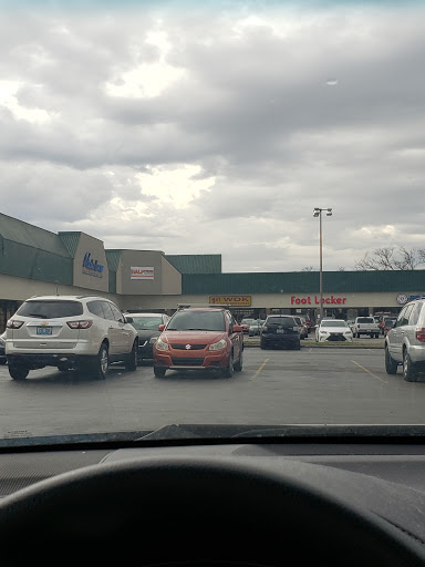 Shopping Mall «Southland Terrace Shopping Center», reviews and photos, 3971 7th Street Rd, Louisville, KY 40216, USA