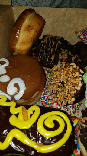 Donut Shop «Voodoo Doughnut Food Truck», reviews and photos, 8145 SE 82nd Ave, Portland, OR 97266, USA