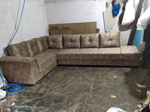 sofa maker
