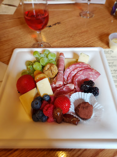 Bed & Breakfast «Lynfred Winery», reviews and photos, 15 S Roselle Rd, Roselle, IL 60172, USA