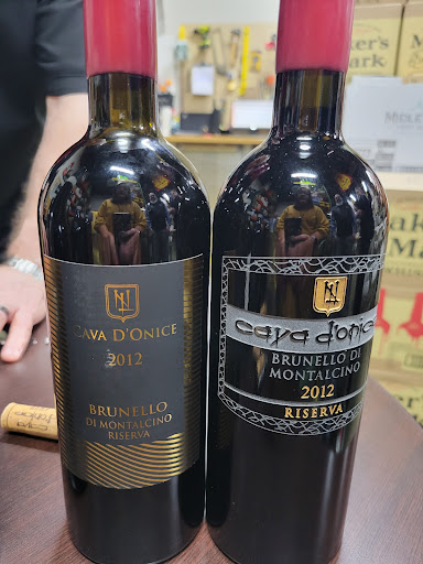 Liquor Store «Pour Vous Wine Spirits & Beer», reviews and photos, 263 Indian Lake Blvd, Hendersonville, TN 37075, USA