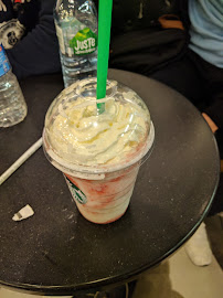 Frappuccino du Restaurant servant le petit-déjeuner Starbucks à Paris - n°3