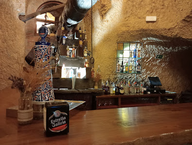Cueva Restaurante Itariegos Ctra. Valdevimbre - Santa María del Páramo, Km.9, 24250 Villagallegos, León, España