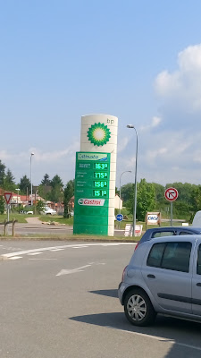 Mivière Station à Renaison