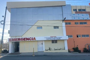 Centro Médico Divina Misericordia image