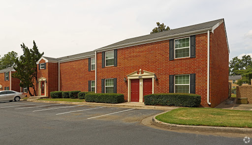 Furnished apartment building Augusta