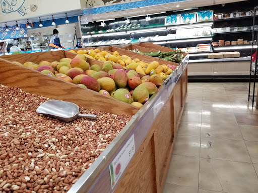 Asian Grocery Store «Lotte Plaza Market - Ashburn», reviews and photos, 43930 Farmwell Hunt Plaza #100, Ashburn, VA 20147, USA