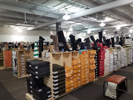 Shoe Store «DSW Designer Shoe Warehouse», reviews and photos, 2500 Central Park Ave, Yonkers, NY 10710, USA