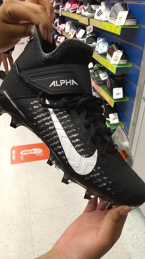 Sporting Goods Store «Big 5 Sporting Goods», reviews and photos, 3214 Ming Ave, Bakersfield, CA 93304, USA