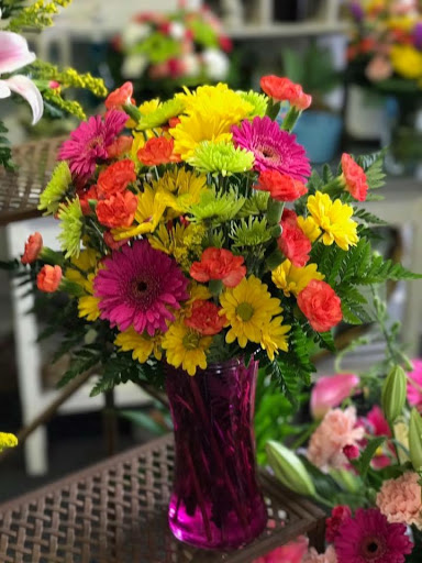 Florist «Petals To Please», reviews and photos, 5870 Broadway, Lancaster, NY 14086, USA