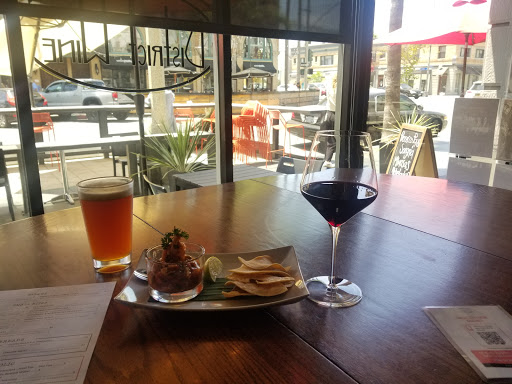 Wine Bar «District Wine», reviews and photos, 144 Linden Ave, Long Beach, CA 90802, USA