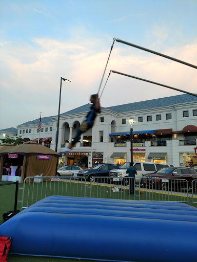 Shopping Mall «The Shops at Atlas Park», reviews and photos, 8000 Cooper Ave, Glendale, NY 11385, USA