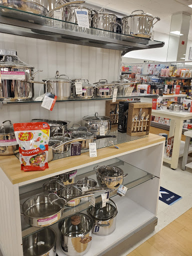 Department Store «Marshalls», reviews and photos, 8 Allstate Rd, Dorchester, MA 02125, USA