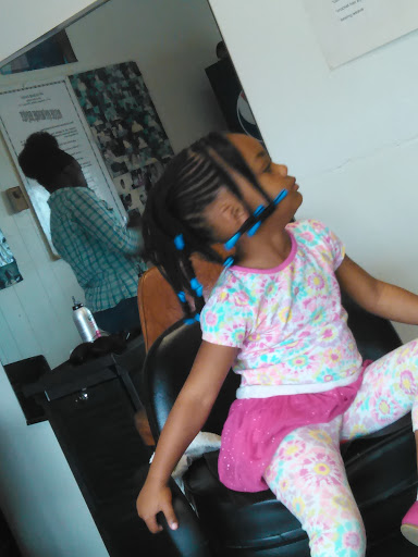 Beauty Salon «Divas Salon», reviews and photos, 3167 E Washington Ave, Madison, WI 53704, USA