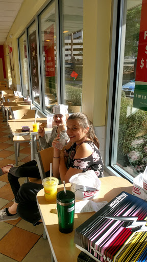 Donut Shop «Krispy Kreme», reviews and photos, 2103 Elliston Pl, Nashville, TN 37203, USA