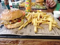 Hamburger du Restaurant Jungle Kitchen à Saint-Ouen-sur-Seine - n°12