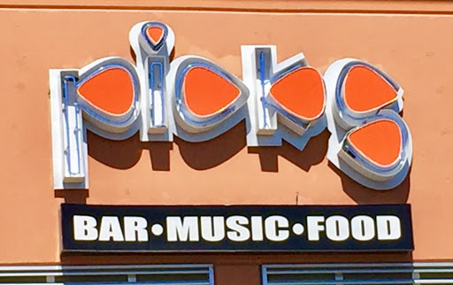 Bar «Picks Bar», reviews and photos, 4553 North Loop 1604 W #1101, San Antonio, TX 78249, USA