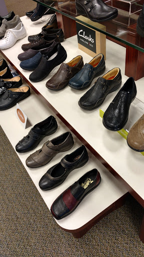 Shoe Store «Lucky Shoes Canton», reviews and photos, 4828 Everhard Rd NW, Canton, OH 44718, USA