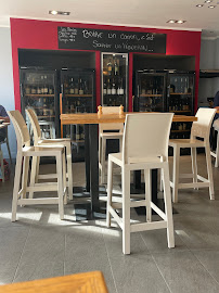 Atmosphère du Restaurant français Le Bistrot à Vin de Serine à Ampuis - n°16