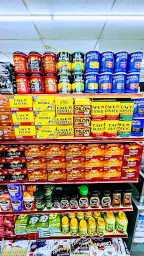 Grocery Store «Lake Village Market», reviews and photos, 904 Johnson Ave, Ronkonkoma, NY 11779, USA