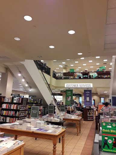 Book Store «Barnes & Noble Booksellers Sugarhouse», reviews and photos, 1104 E 2100 S, Salt Lake City, UT 84106, USA