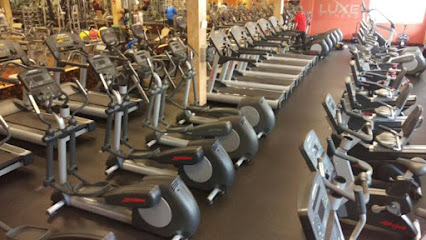 Luxe Fitness South County - 55 Village Square Dr #1, South Kingstown, RI 02879