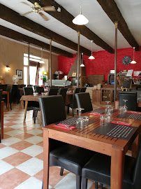 Atmosphère du Restaurant Le café du midi à Bize-Minervois - n°7