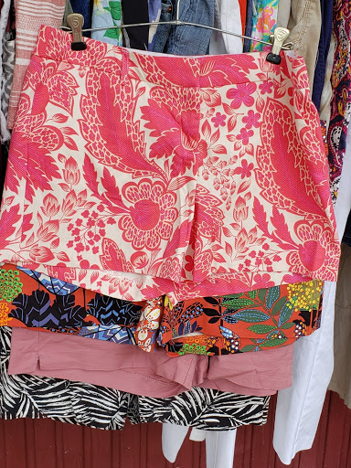 Thrift Store «Hand to Hand Thrift Store», reviews and photos, 785 Terryville Ave, Bristol, CT 06010, USA