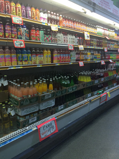 Grocery Store «La Rosita Grocery Store», reviews and photos, 500 North Ave, Glendale Heights, IL 60139, USA