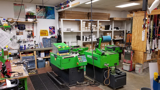 Sporting Goods Store «Peter Glenn Ski & Sports», reviews and photos, 9507 W Broad St, Richmond, VA 23294, USA