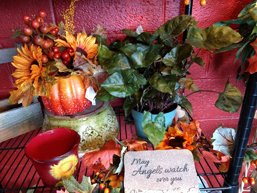 Florist «Green Acres Garden Center & Florist», reviews and photos, 1917 W 4th St, Coffeyville, KS 67337, USA