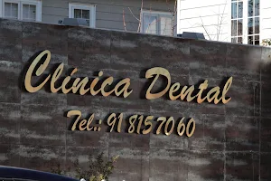 Clinica Dental Dr. Saldaña image