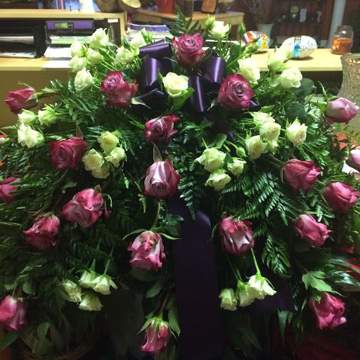 Florist «flower hut», reviews and photos, 1611 Columbia Ave, Indianapolis, IN 46202, USA