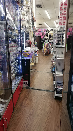 Beauty Supply Store «Lucky Beauty Supply Inc», reviews and photos, 1685 Grand Ave, Baldwin, NY 11510, USA