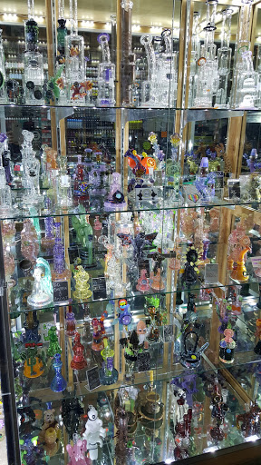 Glass Shop «WHELANS GLASS GALLERY, VAPOR, CIGAR, GIFT & SMOKE SHOP», reviews and photos, 2486 Bancroft Way, Berkeley, CA 94704, USA